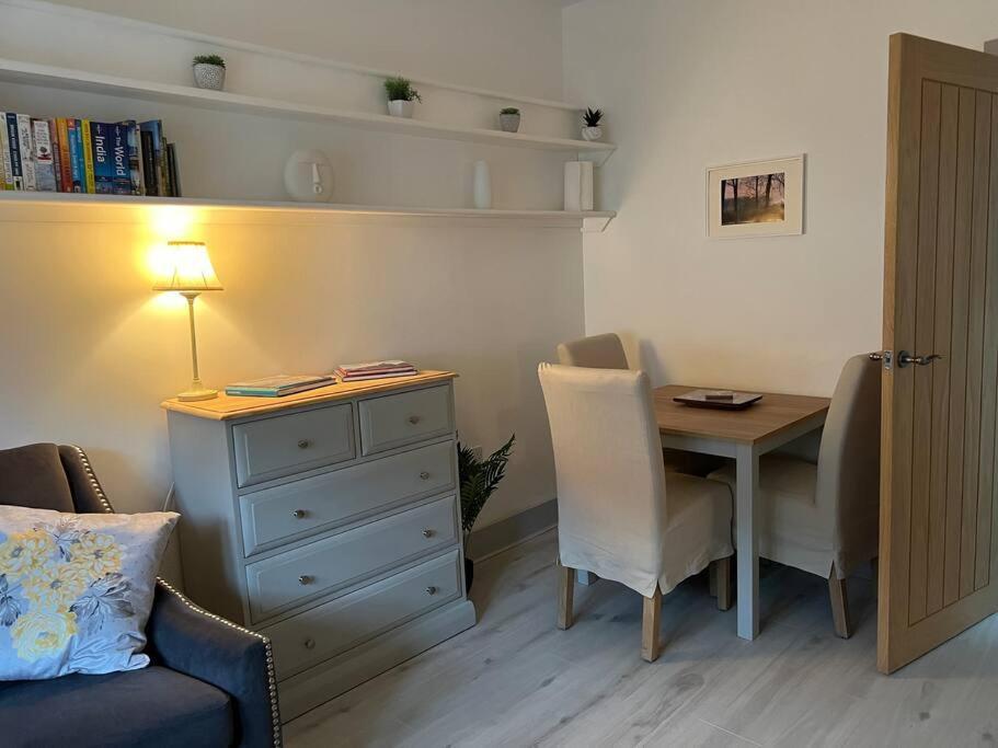 Wood Norton Idyllic Rural Retreat - Stunning 2 Bed Annex. 빌라 외부 사진